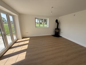 Living Room- click for photo gallery